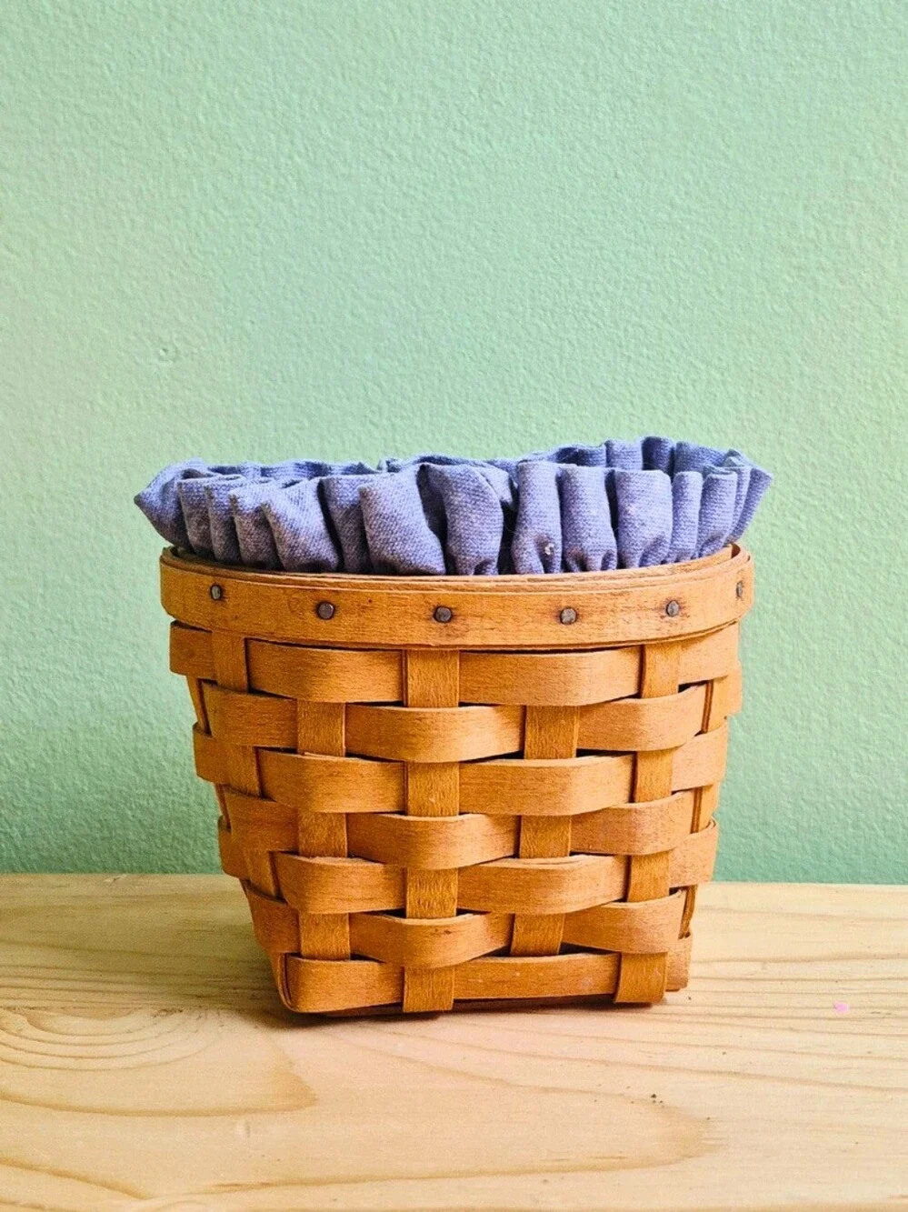 Vintage 2000 Longaberger Oregano Booking Basket with Blue Ruffled Fabric Liner